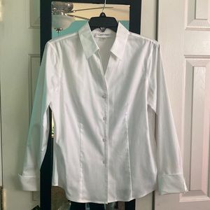 NEVER WORN Calvin Klein White Button Down Shirt